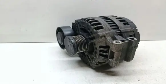 BMW 3 E92 E93 Generator/alternator 7550469 0121715017