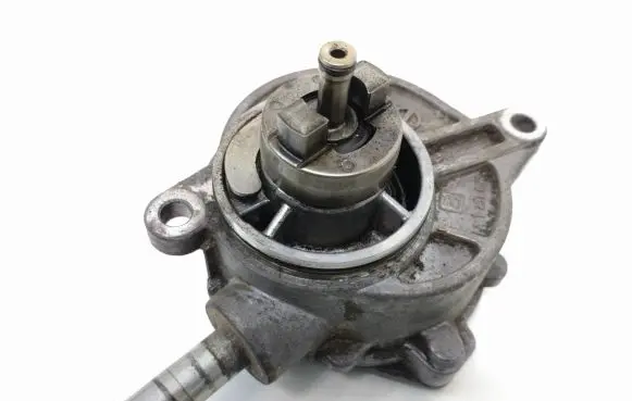 Mercedes-Benz Vito Viano W639 Vacuum pump LA1231052