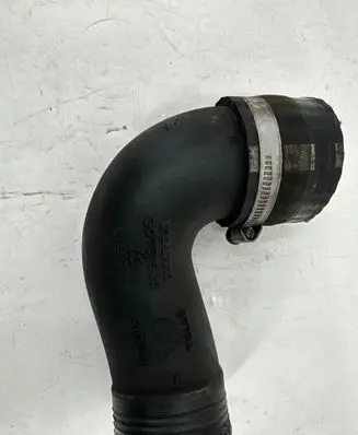 Intercooler hose/pipe