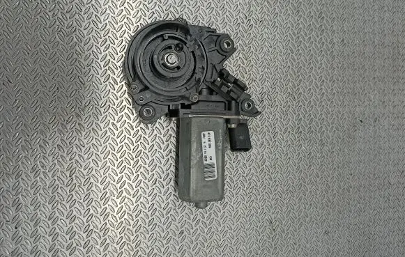 Porsche Cayenne (92A) Front door soft close latching motor 4F0837059 27140622