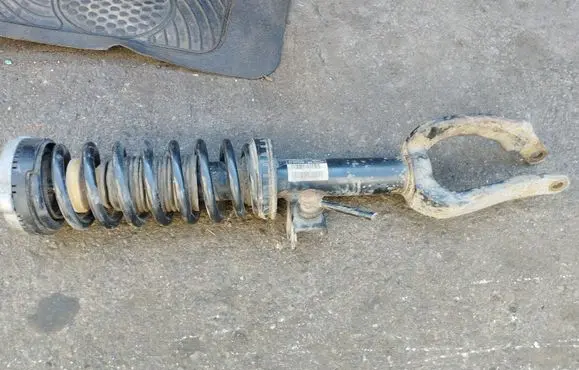 BMW 5 GT F07 Front shock absorber with coil spring 31316798152