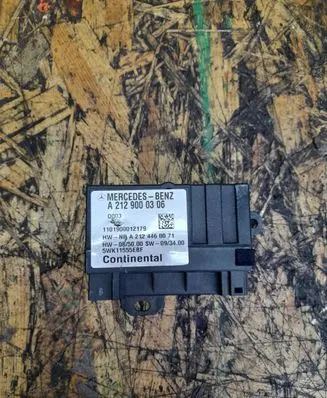 Mercedes-Benz C W204 Fuel pump relay A2129000306