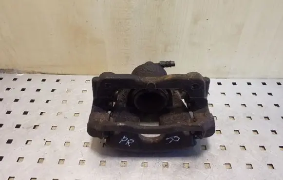 Honda CR-V Front brake caliper