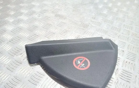 Mercedes-Benz C W204 Dashboard side end trim A2046800378