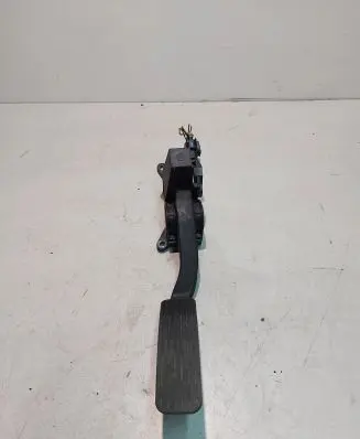 SsangYong Kyron Accelerator throttle pedal 2055009001 06D210123
