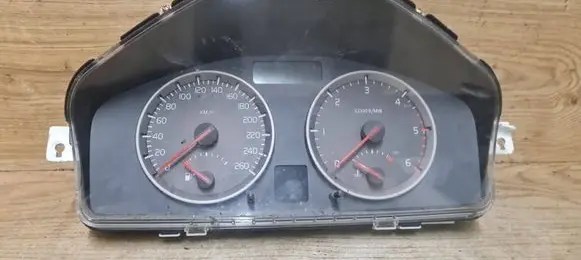 Volvo V50 Speedometer (instrument cluster) 30669185