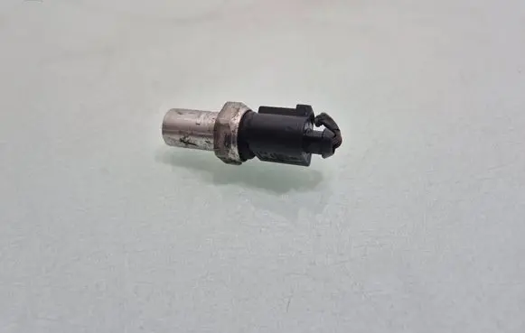 Skoda Fabia Mk2 (5J) Air conditioning (A/C) pressure sensor 