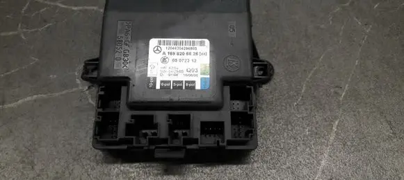Mercedes-Benz A W169 Door control unit/module A1698206826