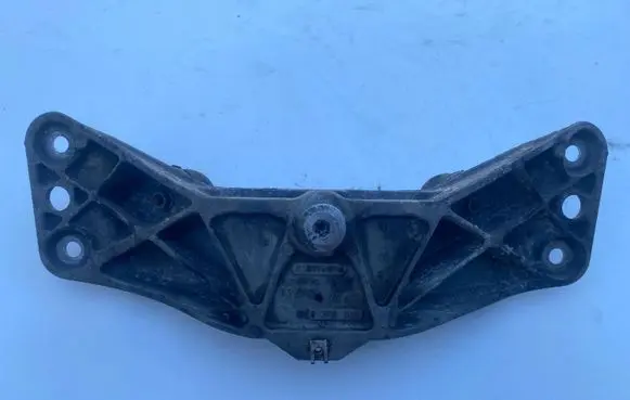 BMW 7 E65 E66 Gearbox mounting bracket 6759680 32752232