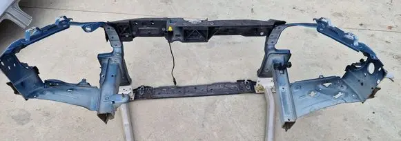 Citroen C4 II Picasso Radiator support slam panel 