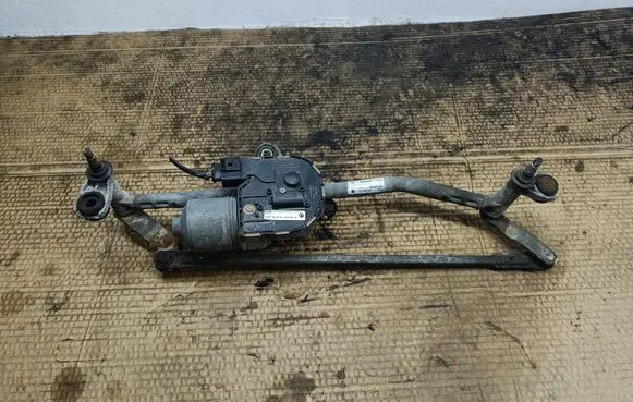 Skoda Yeti (5L) Front wiper linkage and motor 5L1955023 3397021054 5L1955119