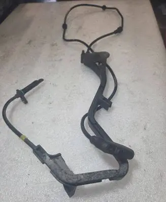 Mercedes-Benz GLC X253 C253 ABS brake wheel speed sensor A2539053400