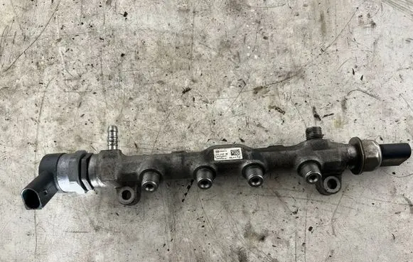 Audi A3 S3 8V Fuel main line pipe 04L089B 0073862