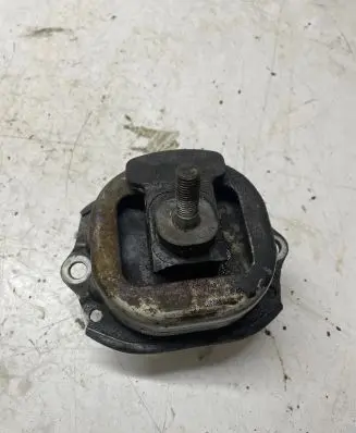 BMW X5 E70 Engine mount bracket P678026003 16004212 35083