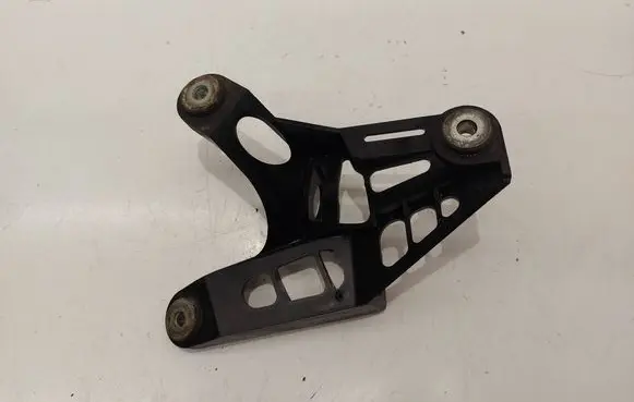 Volkswagen PASSAT B6 Gear shift cable bracket 1K0711789G