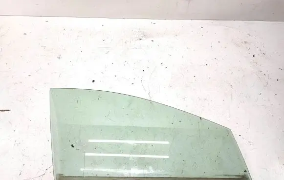 Toyota Prius (XW20) Front door window glass four-door 43R00034