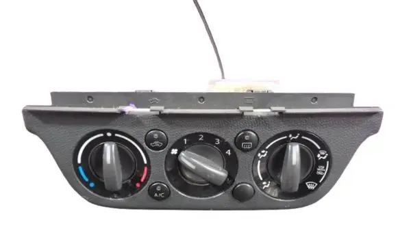 Suzuki Swift I Climate control unit