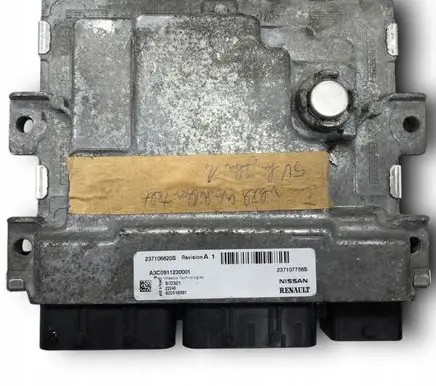 Renault Master II Engine control unit/module ECU 237106820S 237107756S