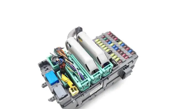Honda CR-V Fuse module SWAE842