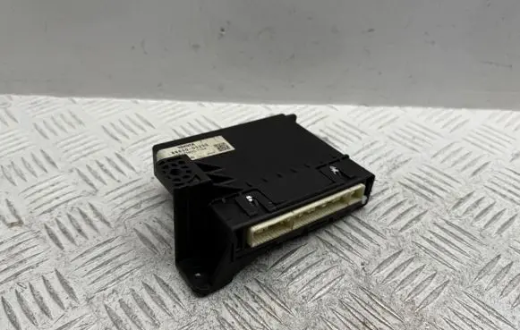 Toyota Avensis T270 Air conditioning/heating control unit MB1776007784 8865005250