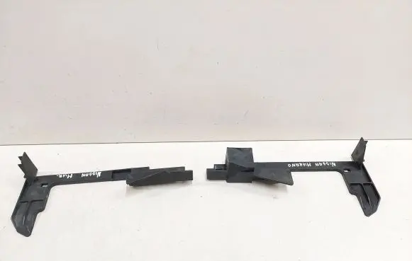 Nissan Murano Z50 Intercooler air guide/duct channel