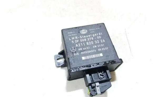 Mercedes-Benz E W211 Light module LCM a2118203226 00827800