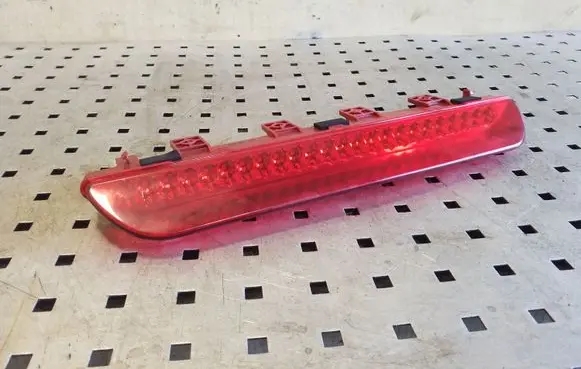 KIA Sportage Third/center stoplight 927003W