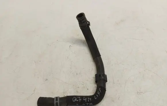 Audi Q7 4M Engine coolant pipe/hose
