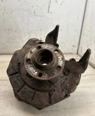 Skoda Fabia Mk1 (6Y) Front wheel hub