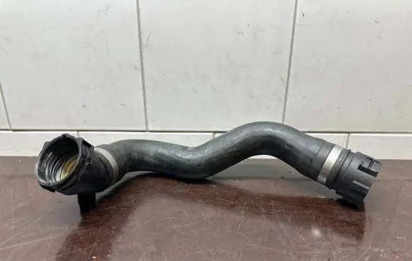 BMW 5 F10 F11 Engine coolant pipe/hose 7640917 16188010