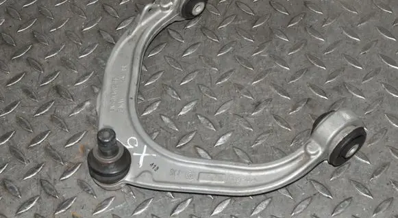 BMW X5 E70 Front upper control arm/wishbone 6776418