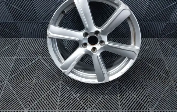 R19 alloy rim