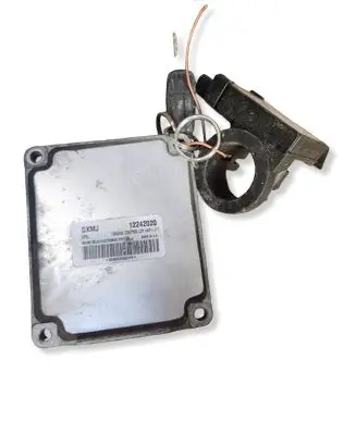 Opel Zafira C Engine control unit/module 12242020 8620201D40361018 HSFI21