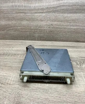 Volvo S70 V70 V70 XC Engine control unit/module P09183993 0281001802