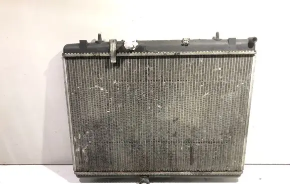 Citroen C4 I Picasso Coolant radiator 9680533480