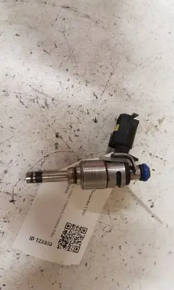Hyundai i30 Fuel injector 3531004AA0