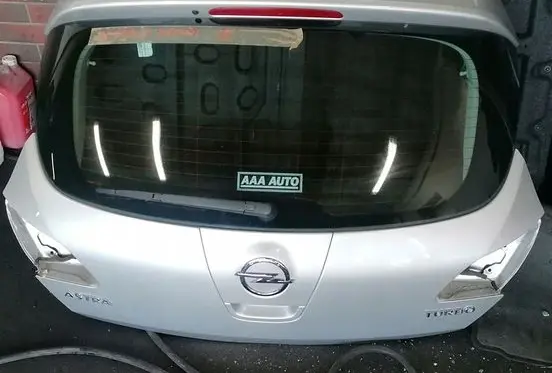 Opel Astra J Tailgate/trunk/boot lid
