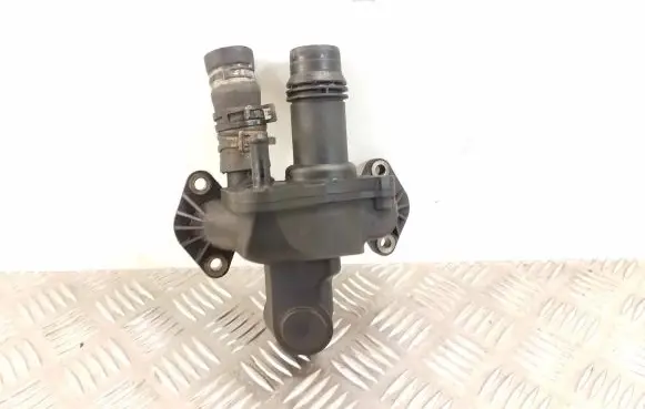 Land Rover Range Rover Sport L320 Thermostat housing 4H2Q8592BF 4H2Q8592