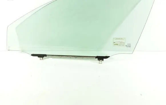 Toyota Avensis T250 Front door window glass four-door 43R00050