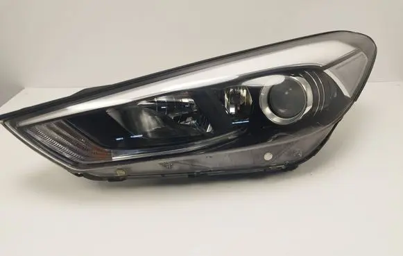 Hyundai Tucson TL Headlight/headlamp 