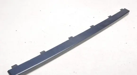 Volvo XC90 Front bumper splitter molding 31383799