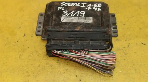 Renault Scenic I Engine control unit/module ECU 8200055730