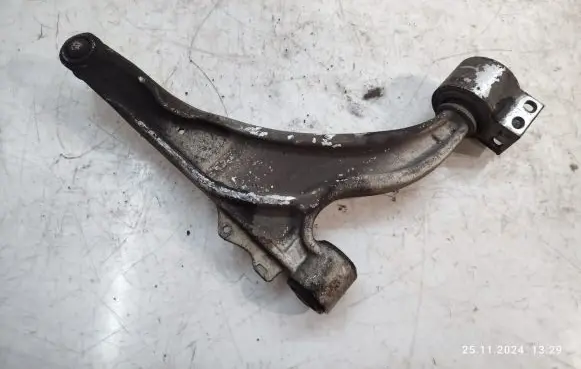 Opel Zafira C Front control arm