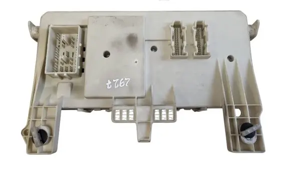 Volvo V50 Fuse module 30728906 519096408 00332962