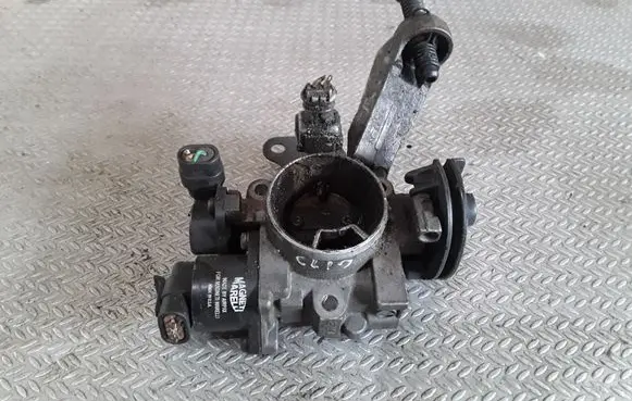 Renault Clio II Throttle valve 36XR31