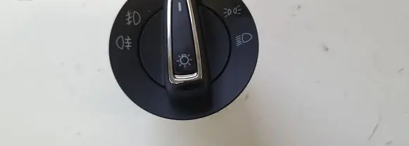 Seat Arona Light switch