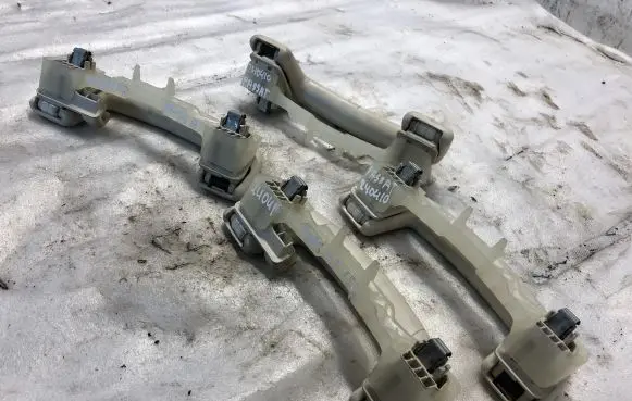 Volkswagen PASSAT B8 A set of handles for the ceiling 3g0857643b