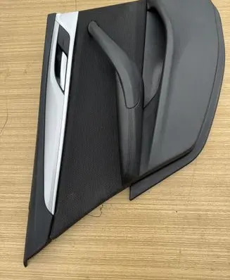 BMW 5 G30 G31 Rear door card panel trim