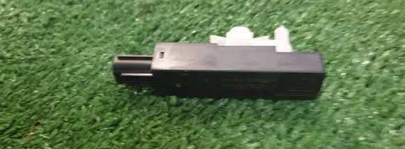 Antenna control unit