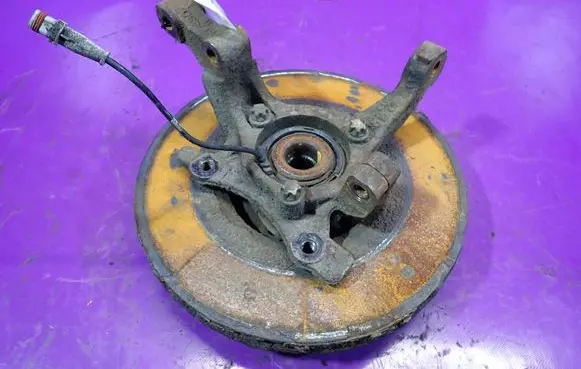 Opel Astra H Front wheel hub spindle knuckle